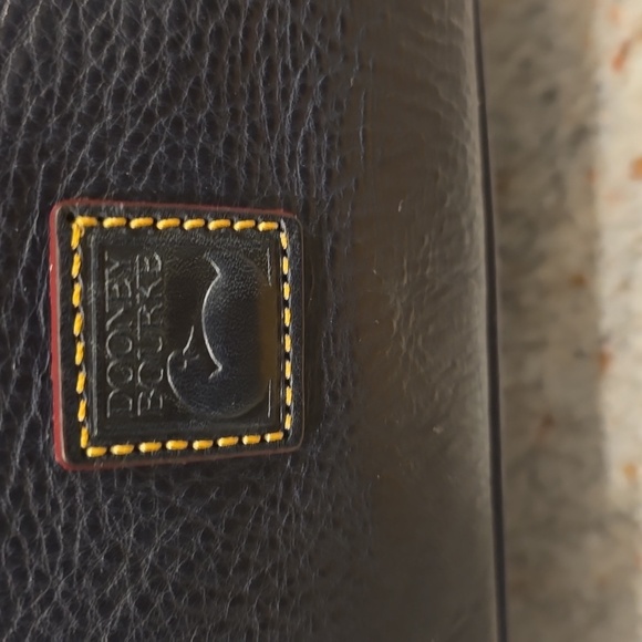 LIKE NEW Dooney and Bourke Kristen large Navy Tote - Picture 3 of 15